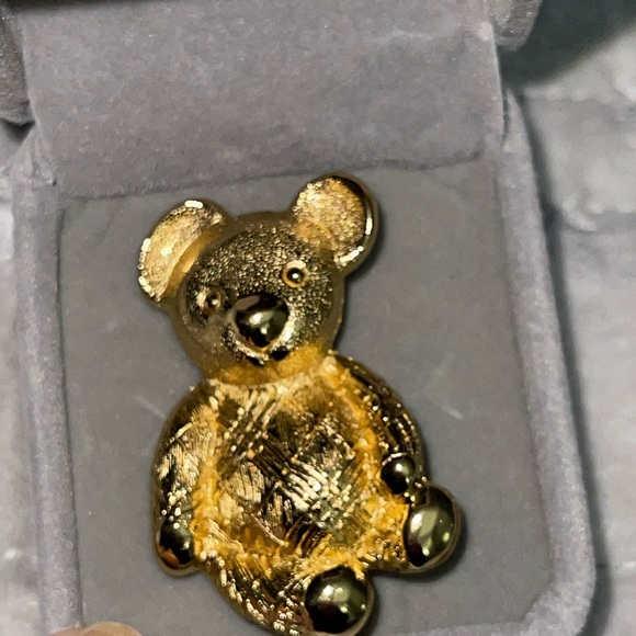 Burberry 100% Authentic brooch teddy bear excellent condition. - Picture 6 of 6